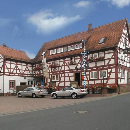 Gasthof-Landhotel-Metzgerei Zum Stern Rudenau Esterno foto